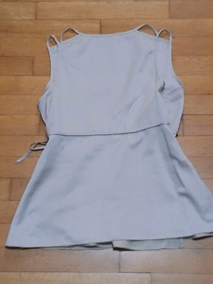 Toi&Moi wrap sleeveless top size Small like new, gray