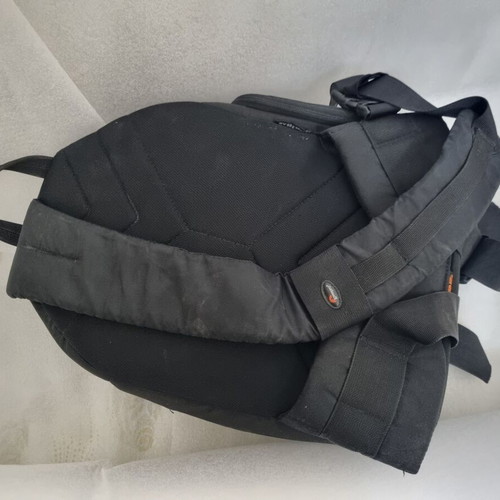 Lowepro Slingshot 300 AW used camera bag