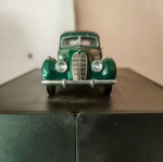 Αυτοκίνητο Diecast BMW 335 πράσινο σε κλίμακα 1:43 σαν καινούργιο, συλλεκτικό