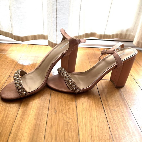 Migato pink satin sandals like new, size 38, pearl decoration