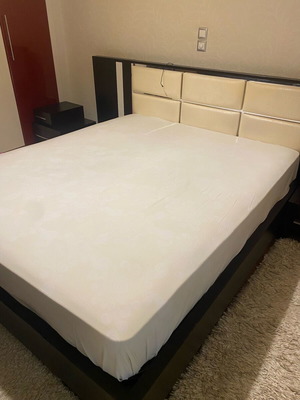 Κρεβάτι 160Χ200 σαν καινούργιο, καπλαμάς δρυς σε χρώμα wenge με δερματίνη