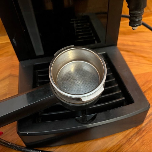 Saeco Poemia espresso coffee maker like new for ground coffee with milk frother
