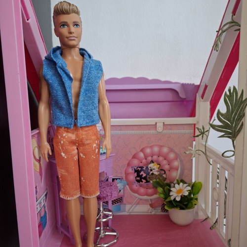 Ken doll like new
