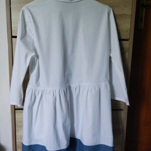 Shirt dress like new with embroidery and denim hem S/M white blue