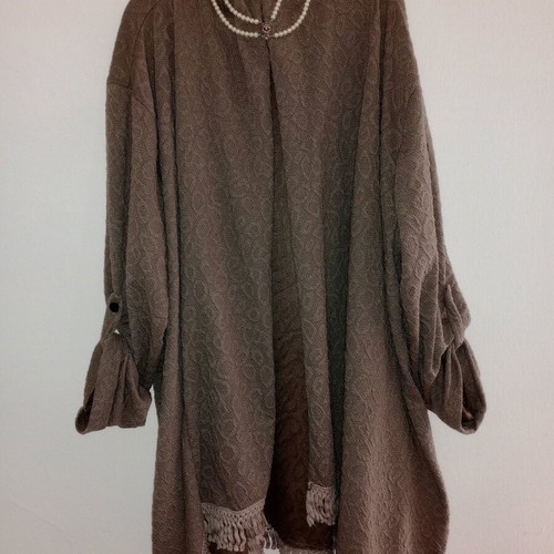 Women's outerwear with embossed design like new