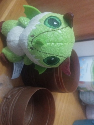 How to Train Your Dragon Small Plushie Like New