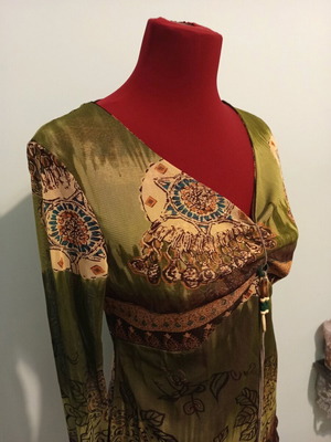 Ρομαντική boho διαφανής μπλούζα σαν καινούργια, καφέ και πράσινη
