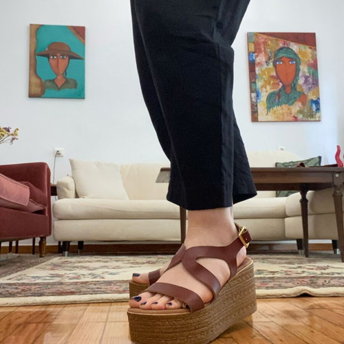 Brown leather platform sandals like new, size 41 fitting 40