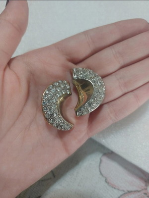 Vintage earrings with clip crescent moon, like new, gold color