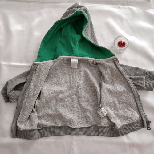Zara baby jacket with hood and zipper 6-9 months like new