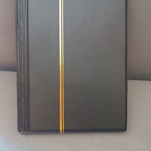 Stamp album with 120 stamps like new, Greece Australia Cyprus Germany America Canada
