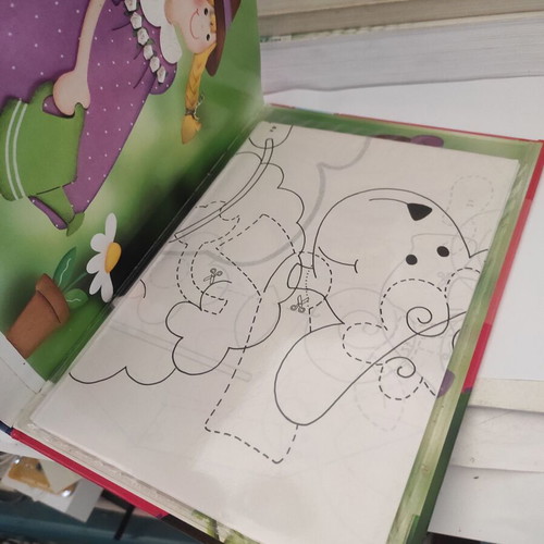 Children's Book Ζωάκια της Άνοιξης και του Καλοκαιριού like new, Greek