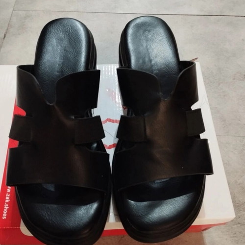 Zak slippers size 40, like new, black