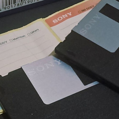 Sony 3.5" 2HD IBM formatted floppy disks pack of 4, new