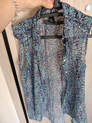 H&M sleeveless sheer shirt multicolor, like new