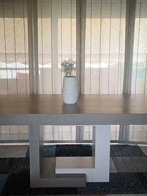 Armeniakos dining table like new, wooden extendable, gray-white