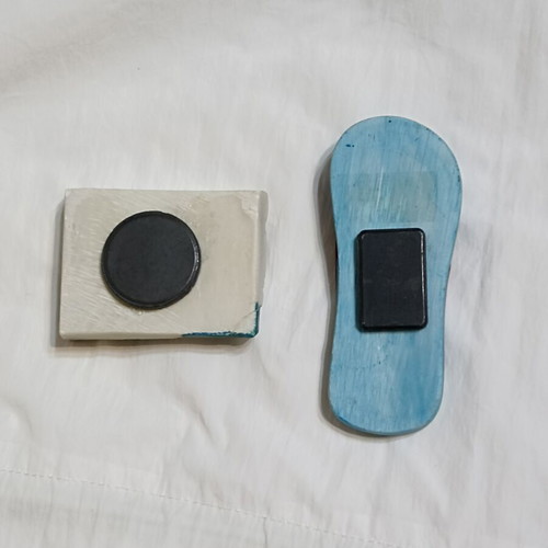 Set of 2 decorative island magnets, Santorini style