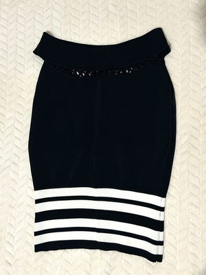 Top with striped bottom, like new, size XL