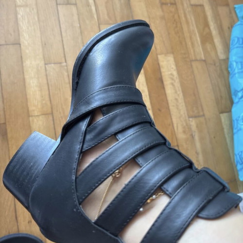 Vera Blum black ankle boots size 38 new, stylish and lightweight
