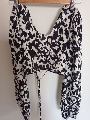Maaji crop top blouse new, white-black, size S