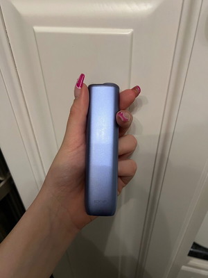 Iqos Iluma violet lightly used