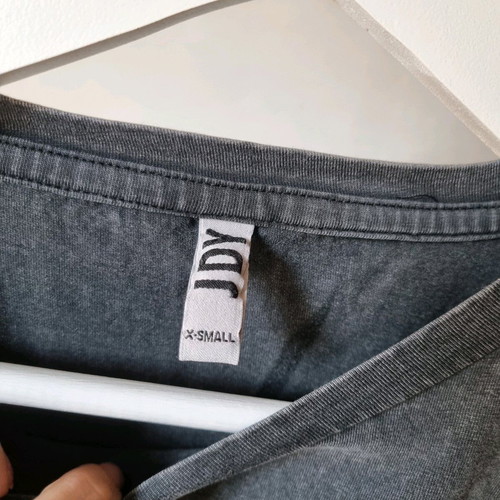 Jdy T-shirt σαν καινούργιο, 100% βαμβάκι, μέγεθος XS και S, χαλαρή γραμμή