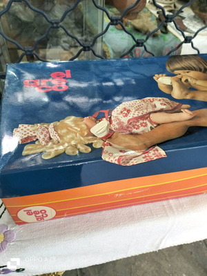 Elgreco box with doll like new