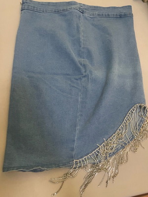 Denim skirt with rhinestones like new, size L, blue