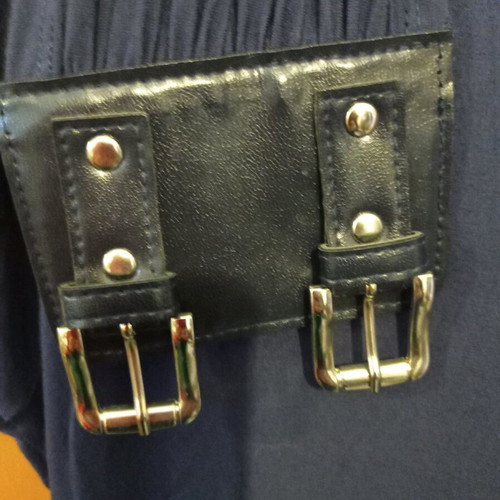 Women's dress dark blue like new, 95% Viskose with belt