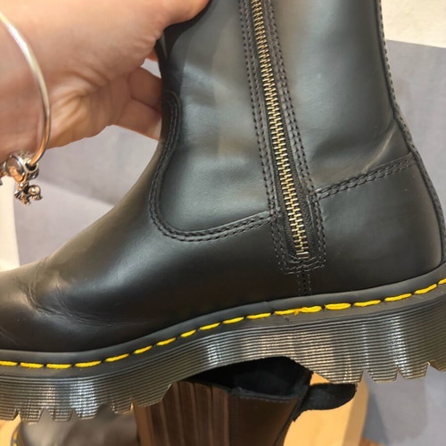 Dr.Martens Amaayah leather ankle boots black size 40 like new