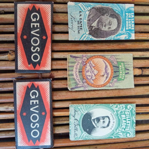 Vintage razor blades new