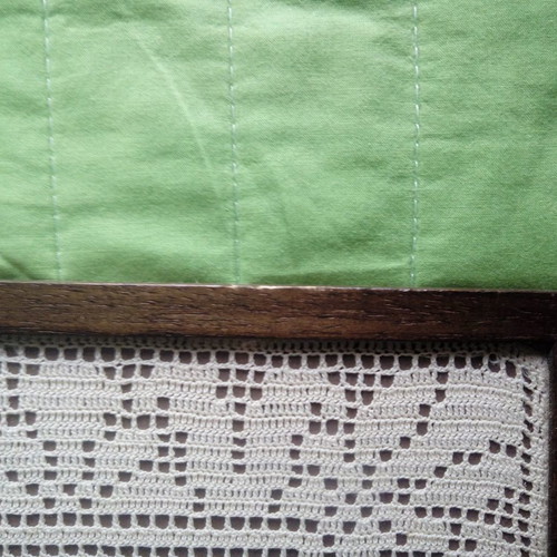 Crochet artwork with swan motif like new
