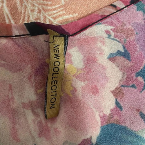 Floral dress like new, unworn, multicolored