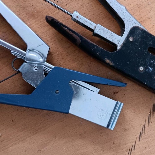 Staplers used for spare parts not working