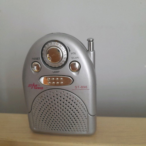 Mini radio like new