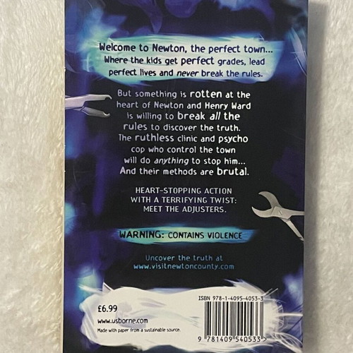 The Adjusters by Andrew Taylor, Usborne YA thriller paperback