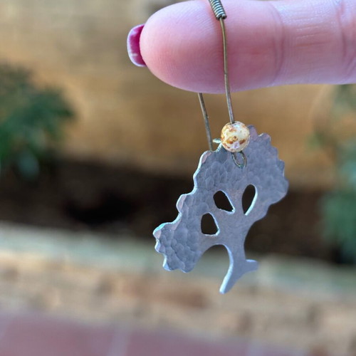 Thematic women's tree-shaped earring like new single