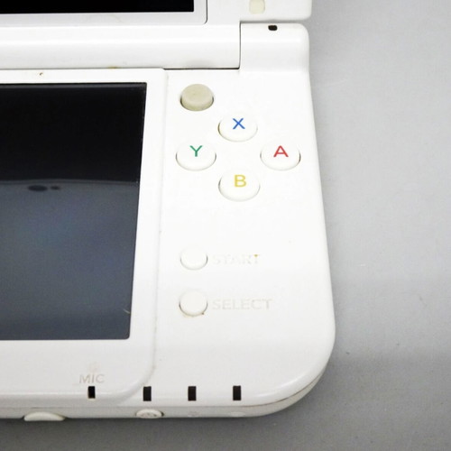Nintendo 3DS XL λευκό σαν καινούργιο με σύστημα CMF