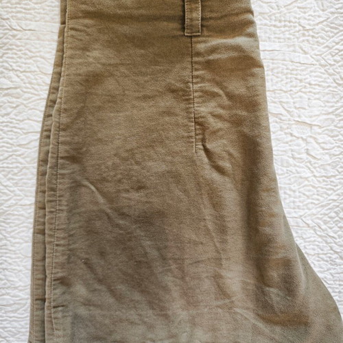 Khaki velvet shorts like new, size M