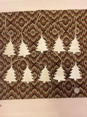 Wooden Christmas ornaments like new, pack of 10