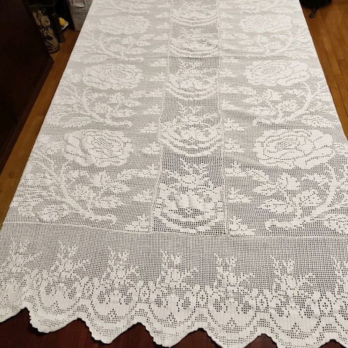 Handmade knitted blanket like new, dimensions 200x210