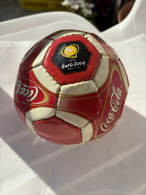 Euro 2004 football, new