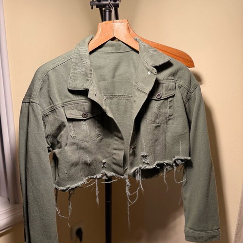 Crop olive demin jacket Celestino like new