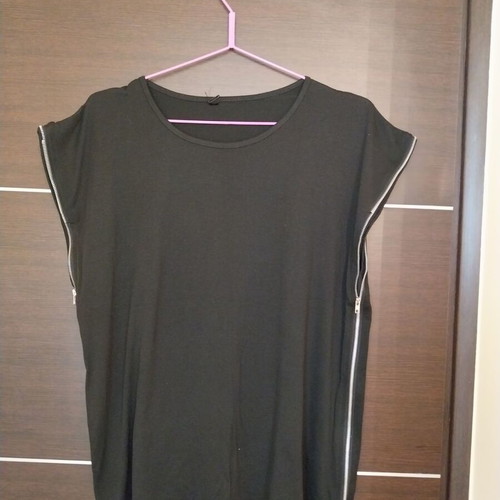 Men's shirt with side zipper, size M, black