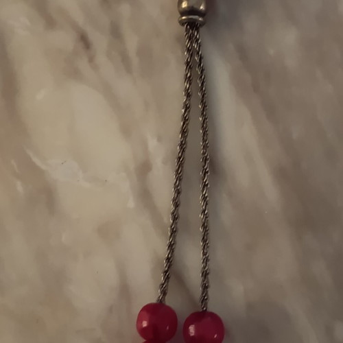 Greek komboloi with 15 red and 6 silver beads, like new