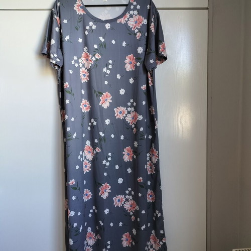Floral dress gray XL like new