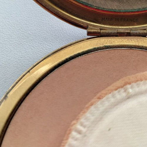 Metal powder compact used, French