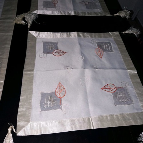 Square table linens set used, 4 pieces
