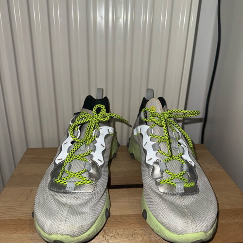 Nike athletic shoes like new, size 39, Nikereact