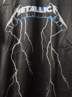Metallica football t-shirt large new, black polyester